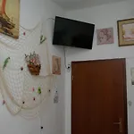 Tia