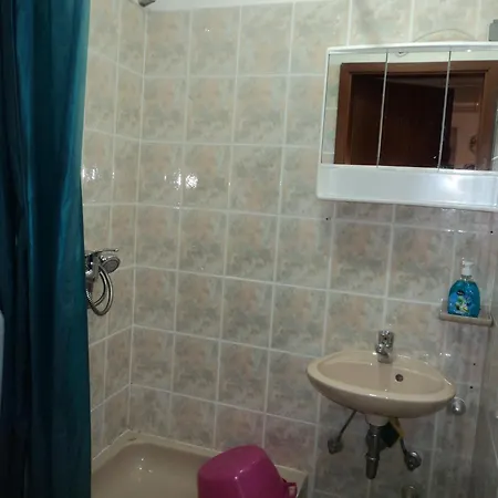 Tia Privat bolig Baška Voda