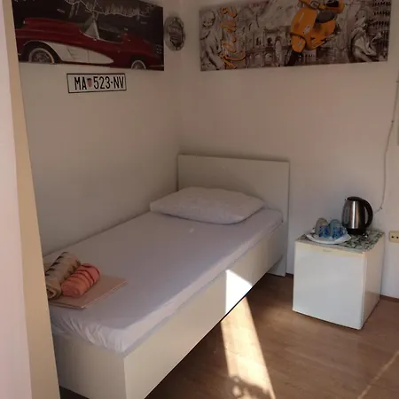 Tia Privat bolig