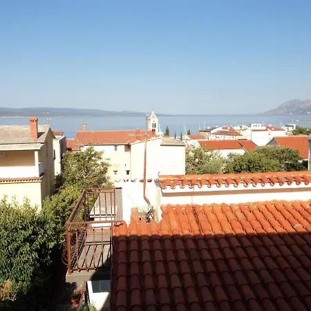 Tia Homestay Baska Voda