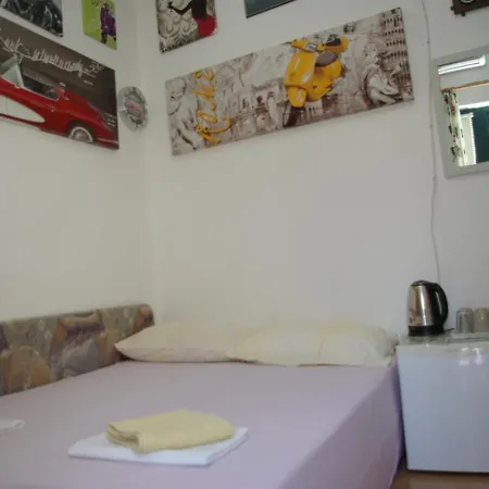 Homestay Tia *