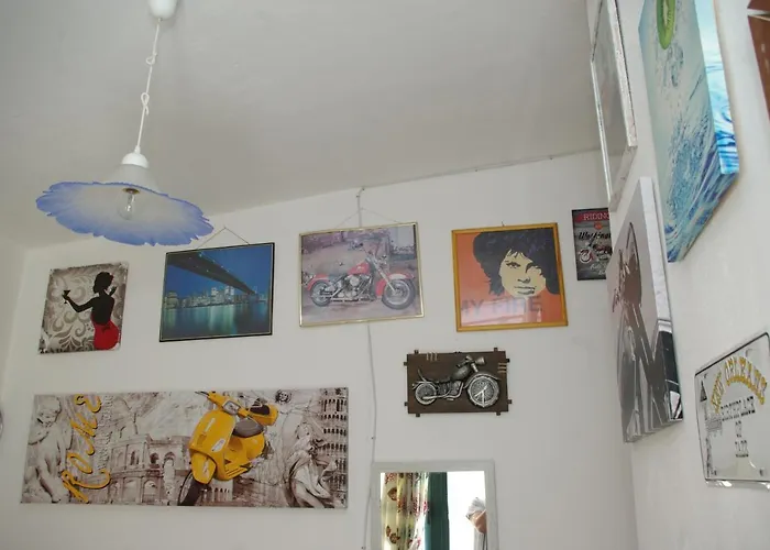 Tia Baška Voda